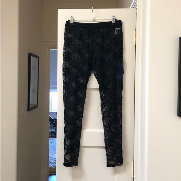 Velvet Floral Lace Leggings - Picture 4 of 10